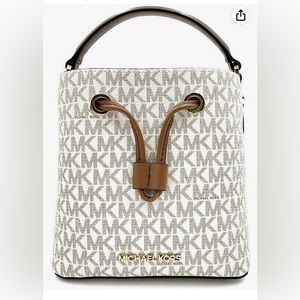 NWT Michael Kors Bucket Small Crossbody Bag